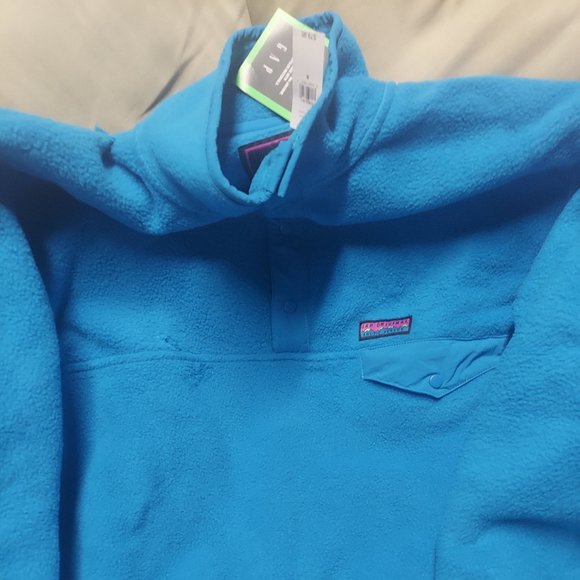 Brand New Blue Artic Fleece Pullover - Picture 2 of 4